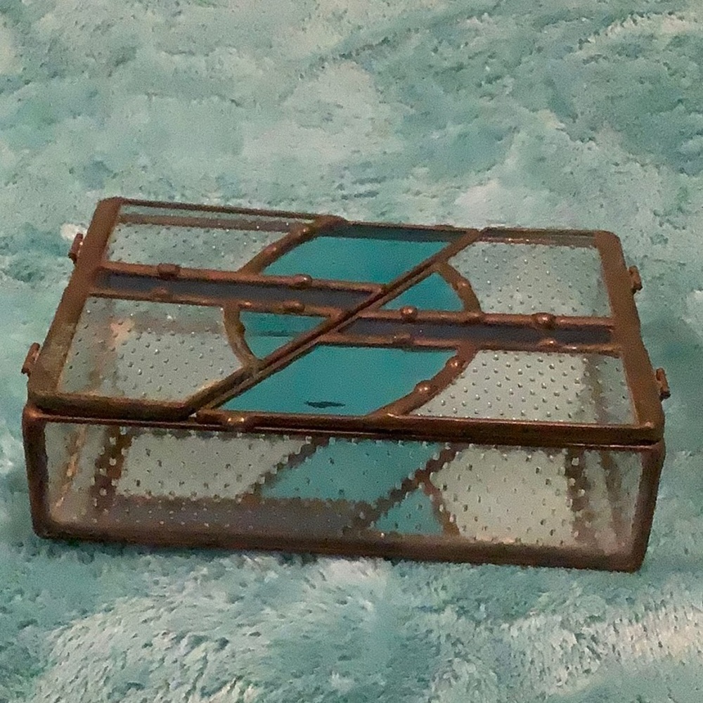 Stained Glass Jewelry Trinket Box Handcrafted NWT 6”x4”x1.75”. Art - Picture 11 of 16